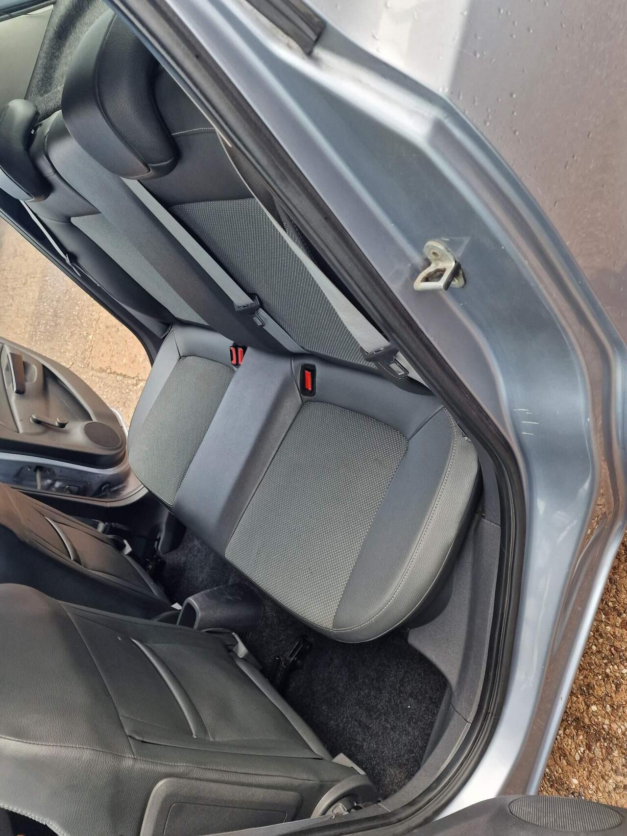 Vauxhall Corsa — photo 20
