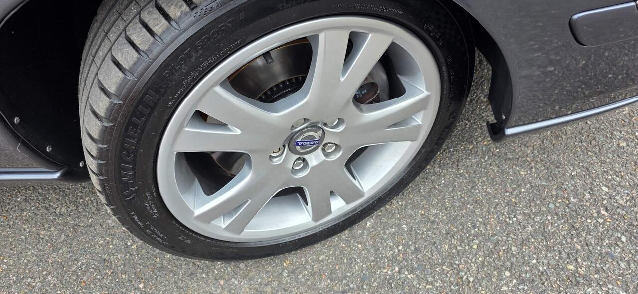 Volvo V70 — photo 44