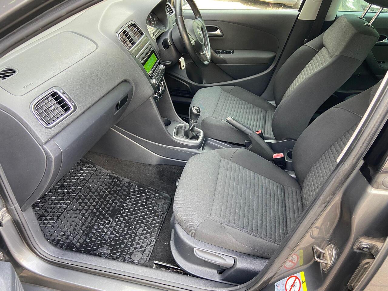 Volkswagen Polo — photo 14