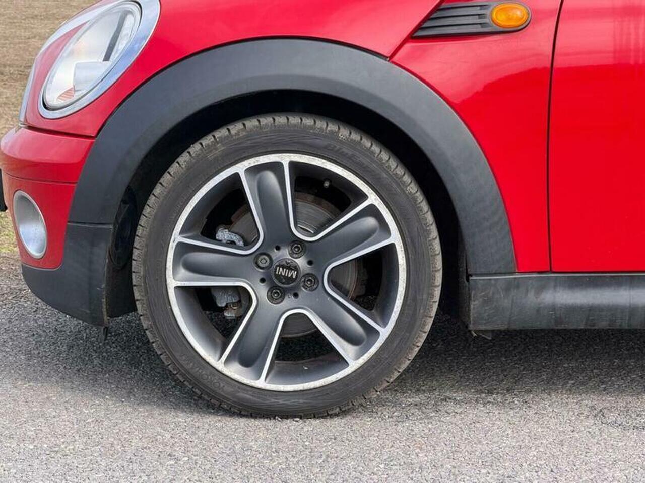 MINI Hatch — photo 21