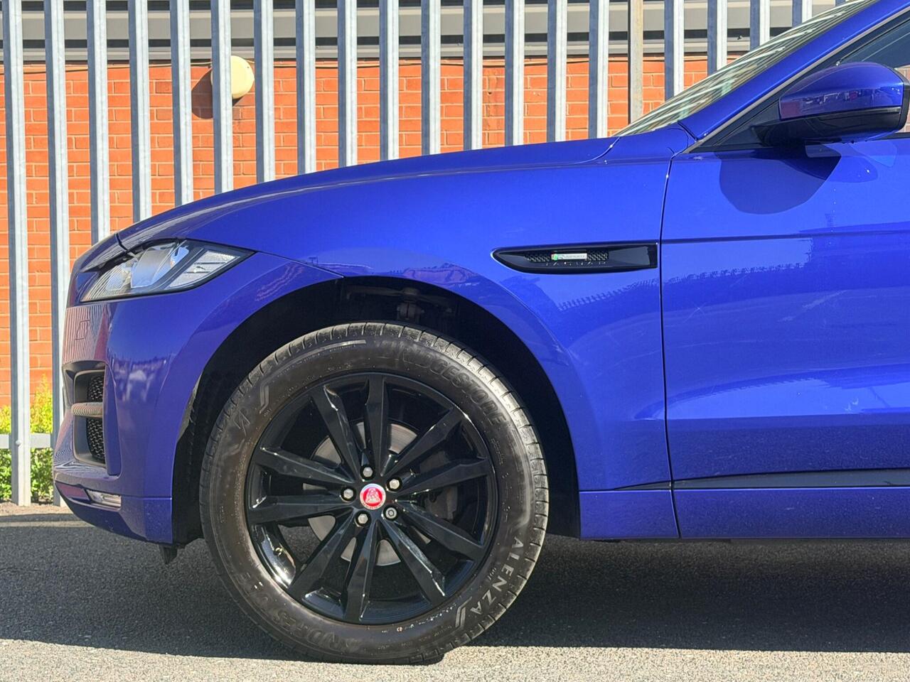 2017 Jaguar F-PACE 2.0 P250i R-Sport Auto AWD Euro 6 (s/s) 5dr, photo 14