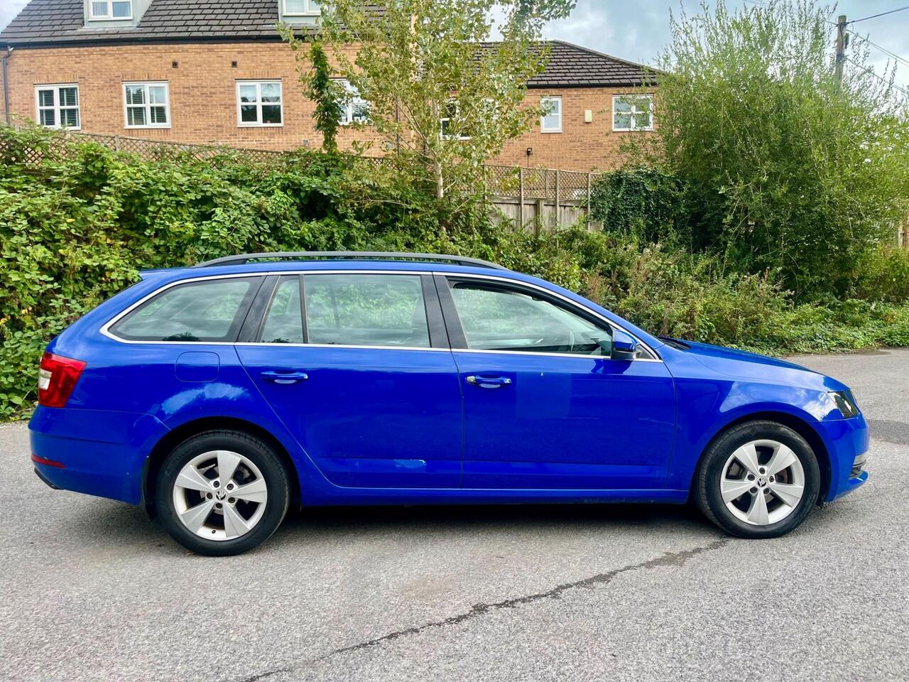 Skoda Octavia — photo 8