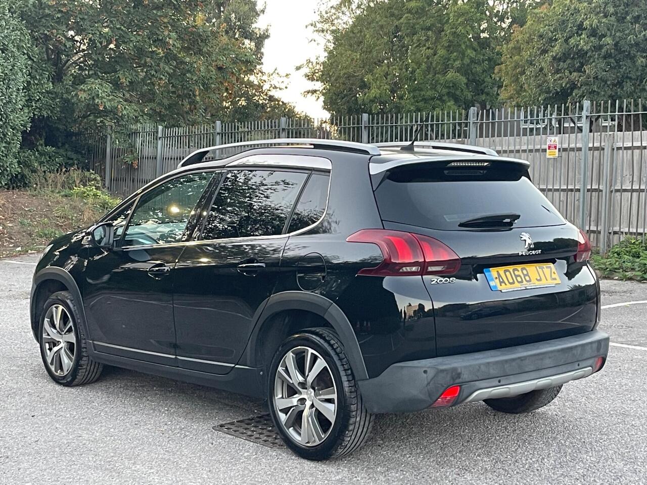 Peugeot 2008 — photo 10
