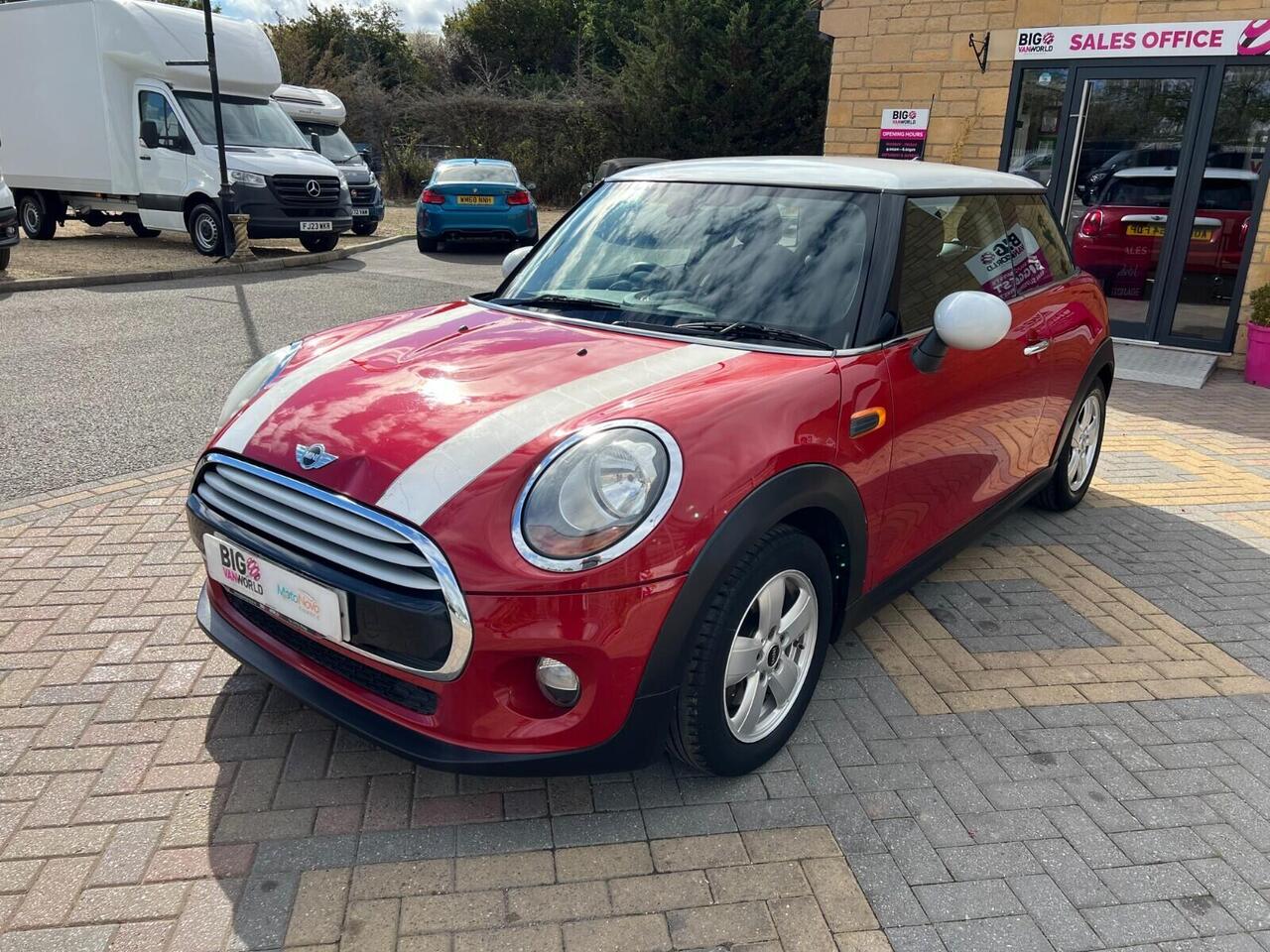 MINI Hatch — photo 10
