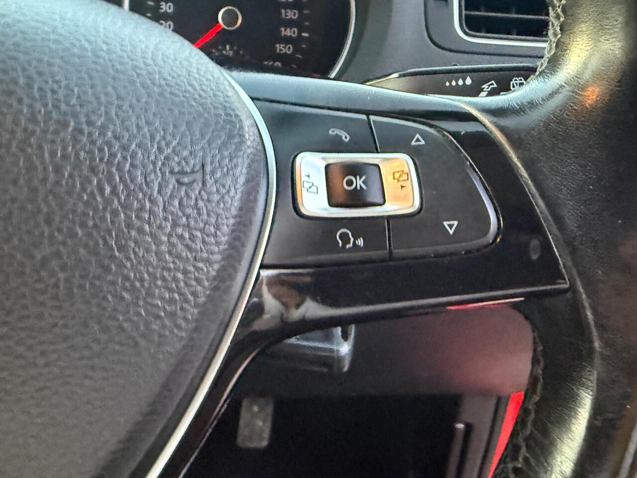 Volkswagen Polo — photo 19