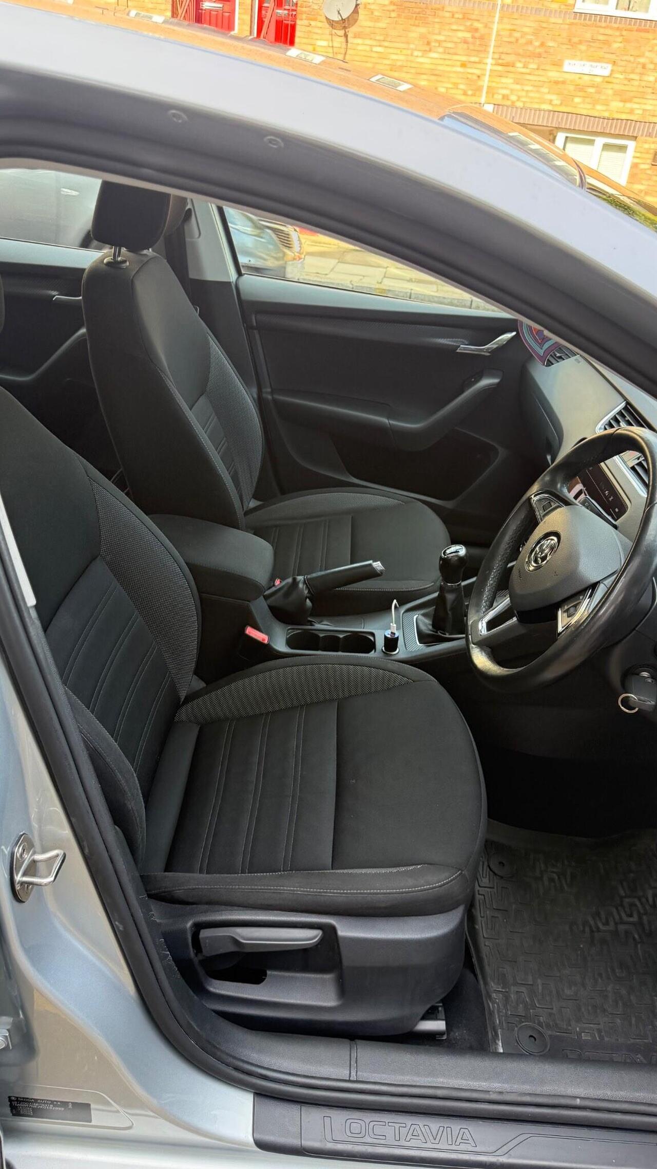 Skoda Octavia — photo 10