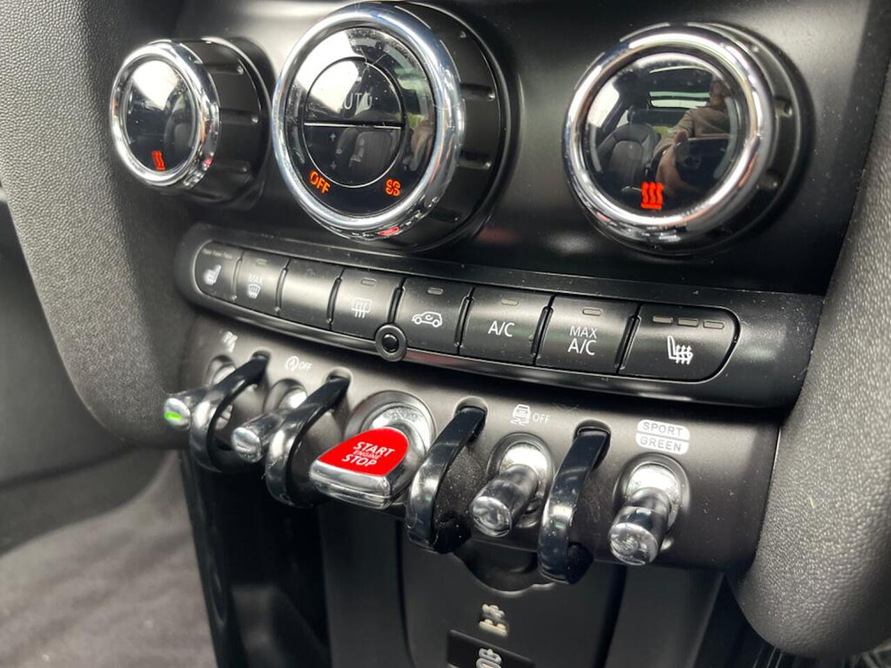MINI Hatch — photo 29