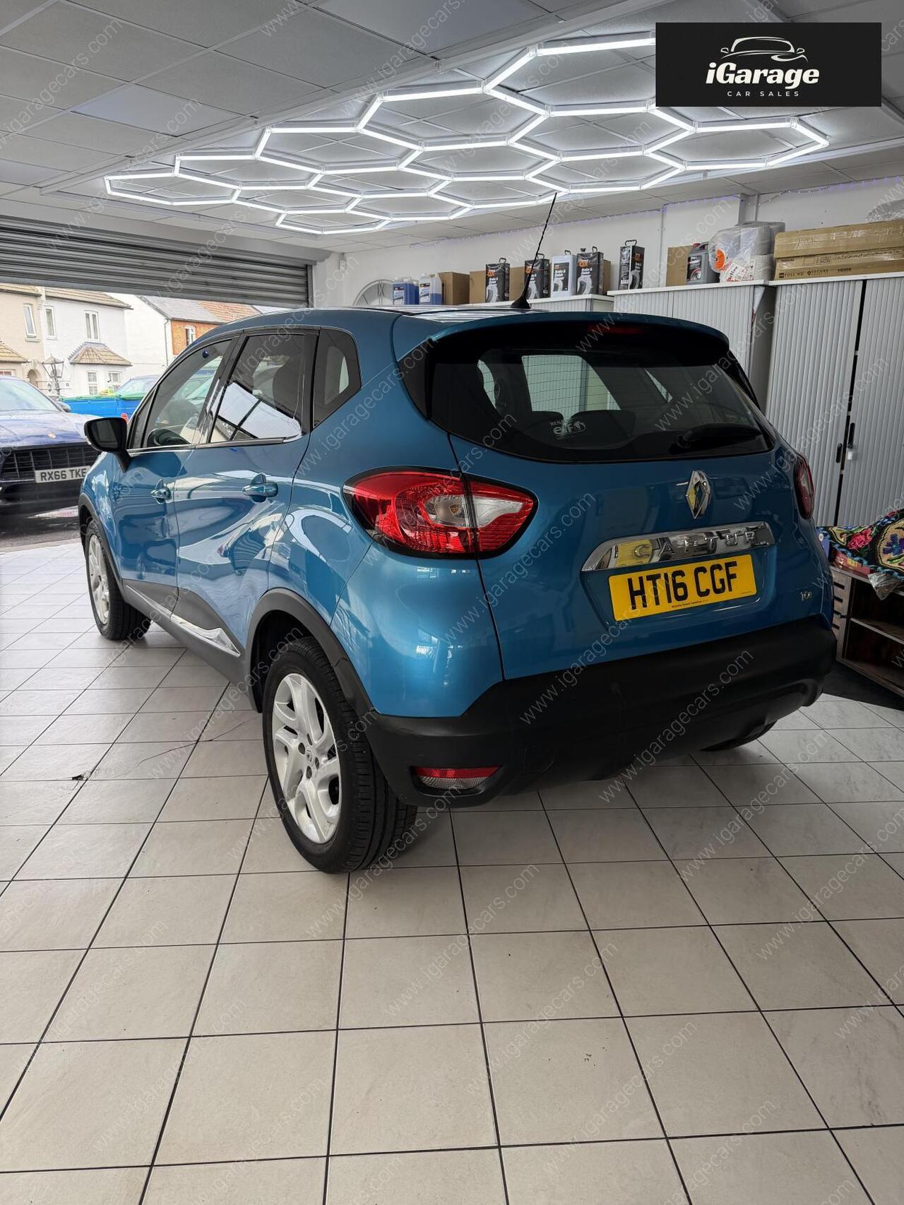 Renault Captur — photo 4