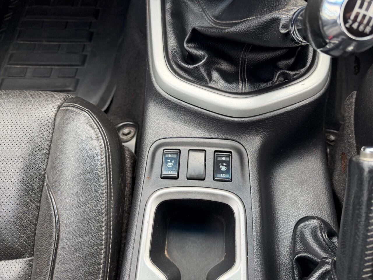 Nissan Navara — photo 20