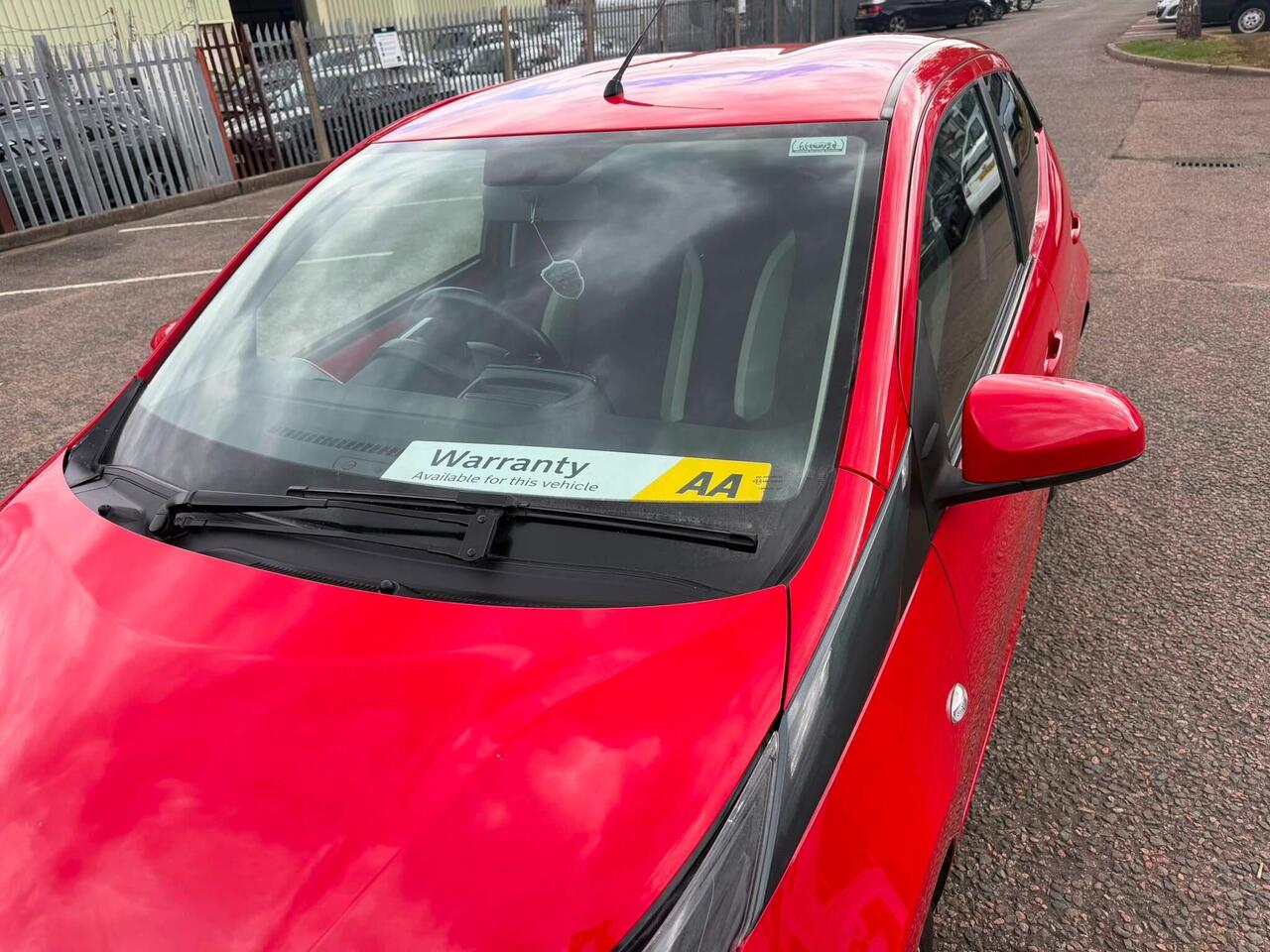 Toyota AYGO — photo 16
