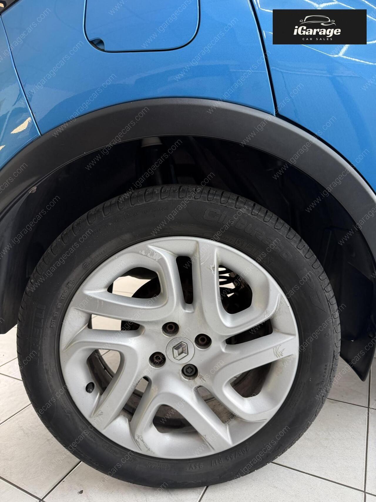 Renault Captur — photo 17