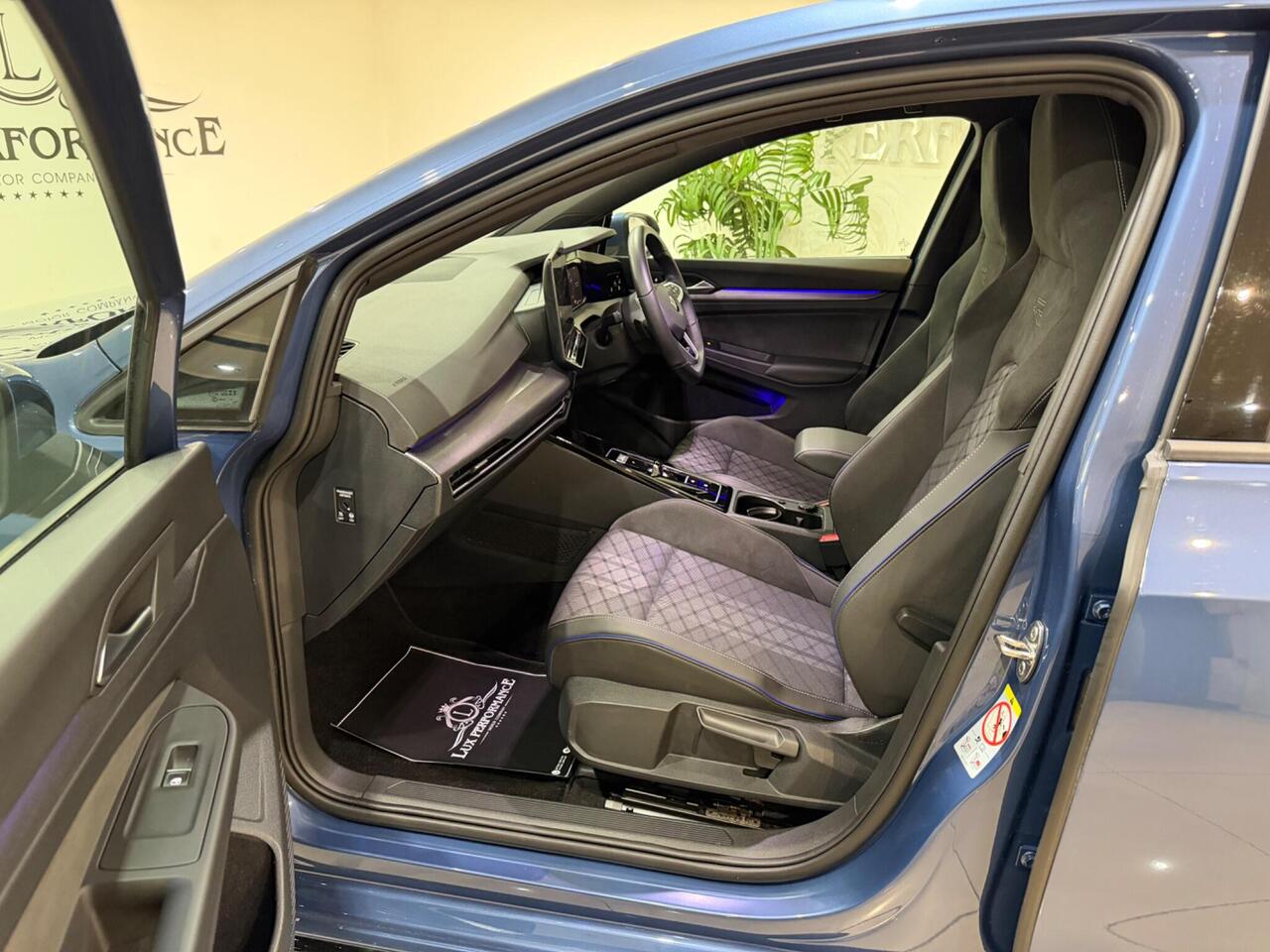 Volkswagen Golf — photo 2
