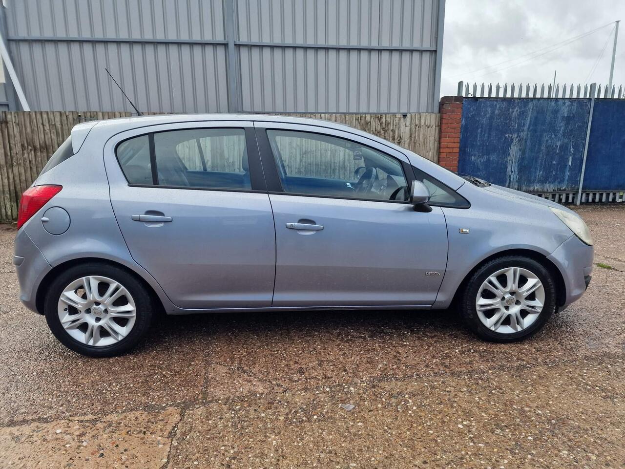 Vauxhall Corsa — photo 13