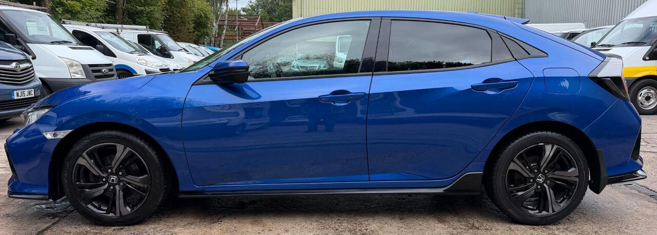 Honda Civic — photo 21