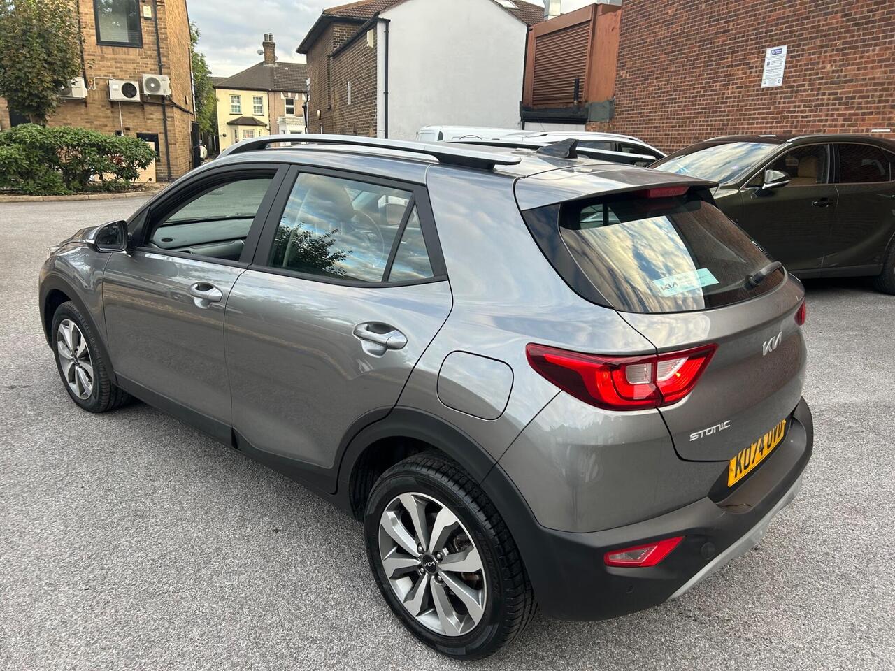 Kia Stonic — photo 2