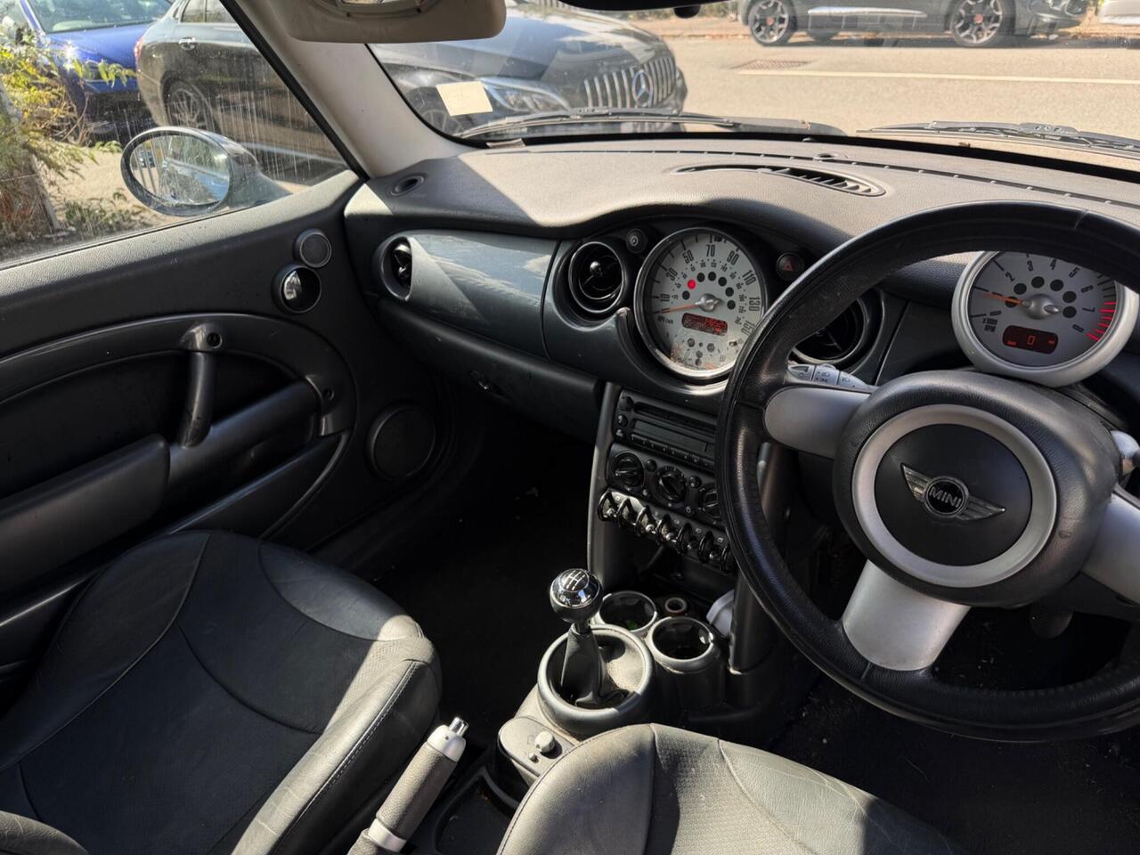 MINI Hatch — photo 10