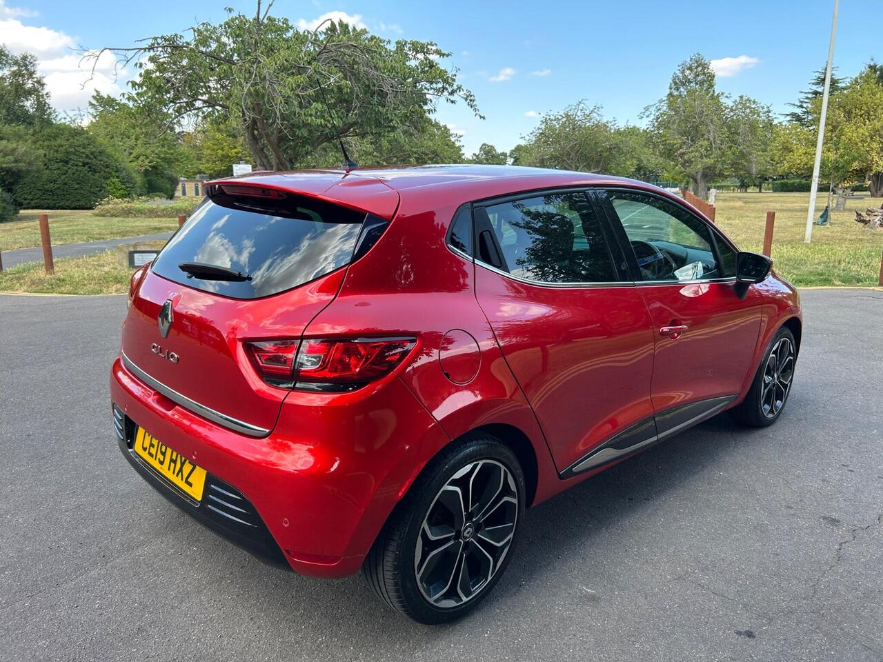 Renault Clio — photo 26