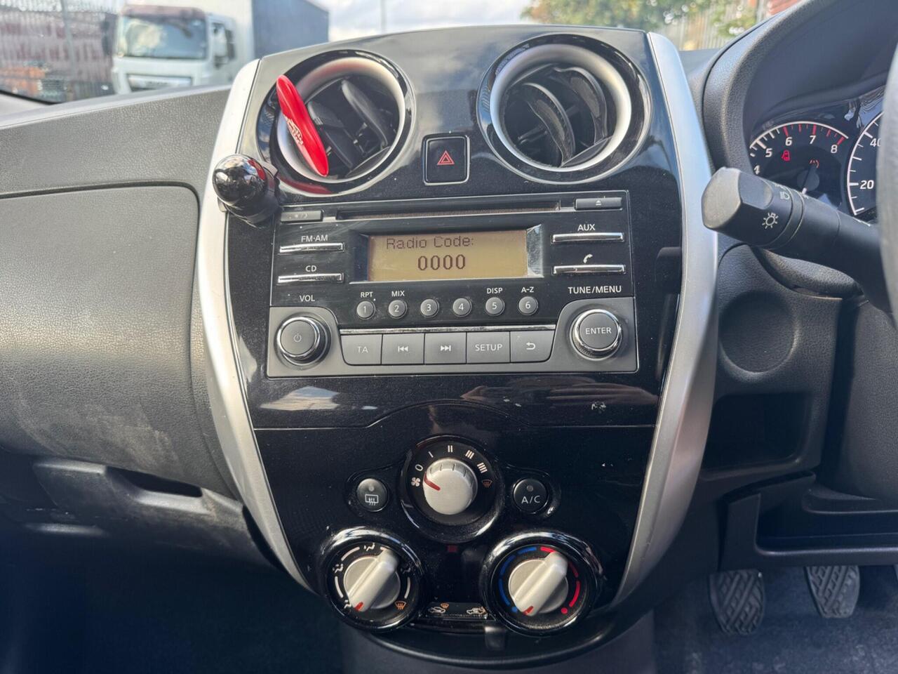 Nissan Note — photo 17