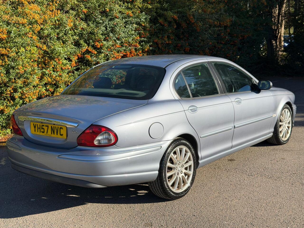 Jaguar X-Type — photo 5