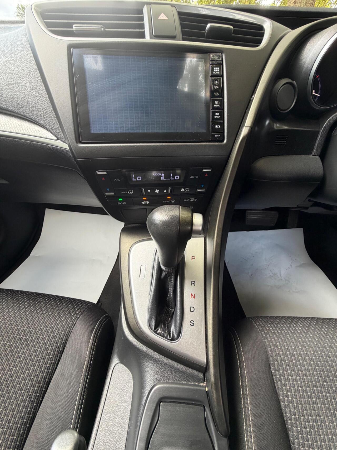 Honda Civic — photo 15