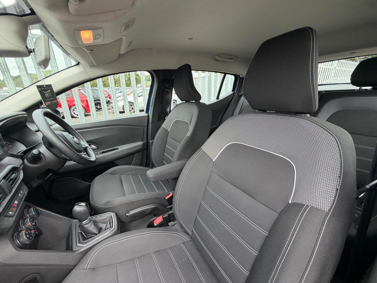 Dacia Sandero — photo 45