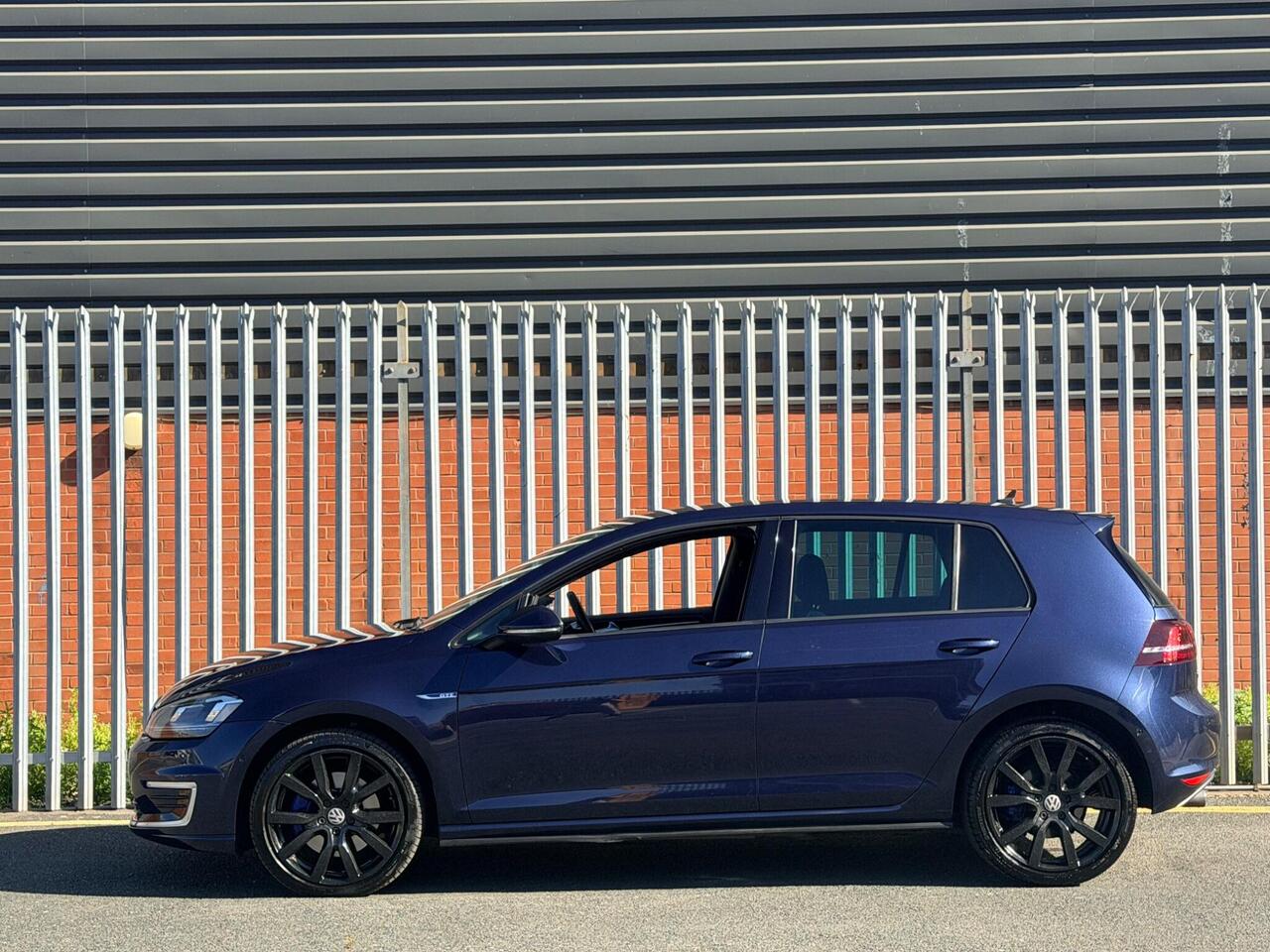2015 Volkswagen Golf 1.4 TSI GTE DSG Euro 6 (s/s) 5dr, photo 9
