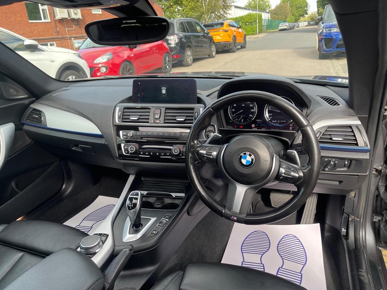BMW 1 Series — photo 11