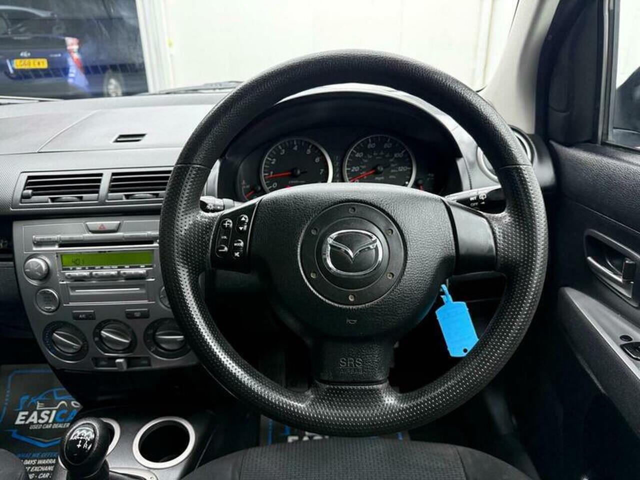 Mazda Mazda2 — photo 31
