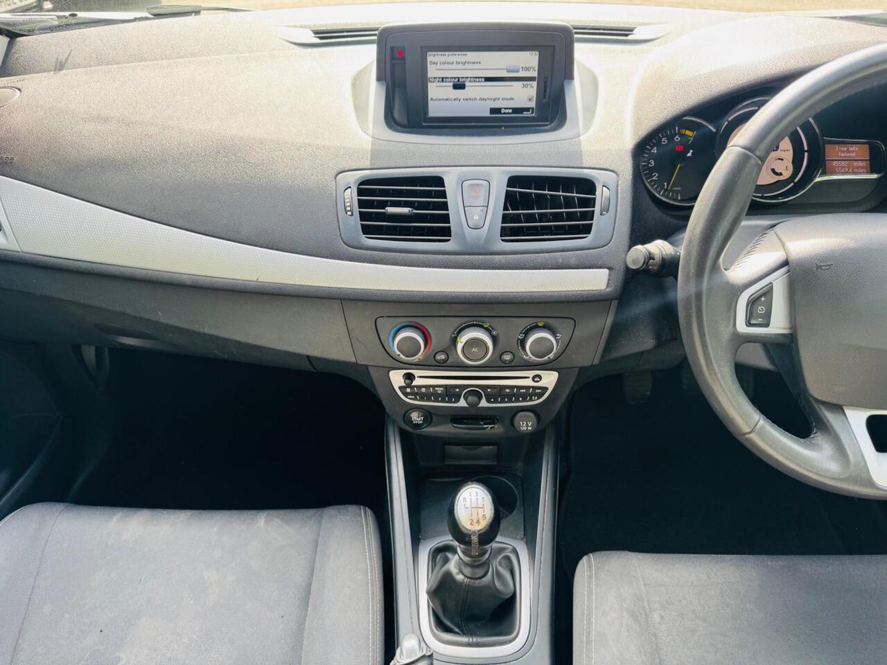 Renault Megane — photo 22