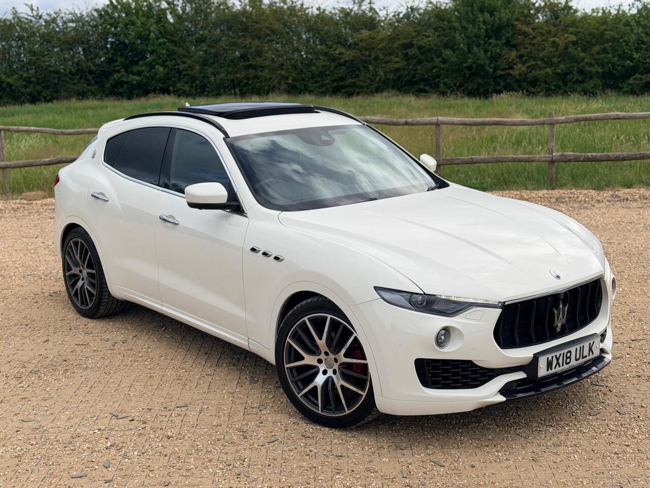 Maserati Levante — photo 8