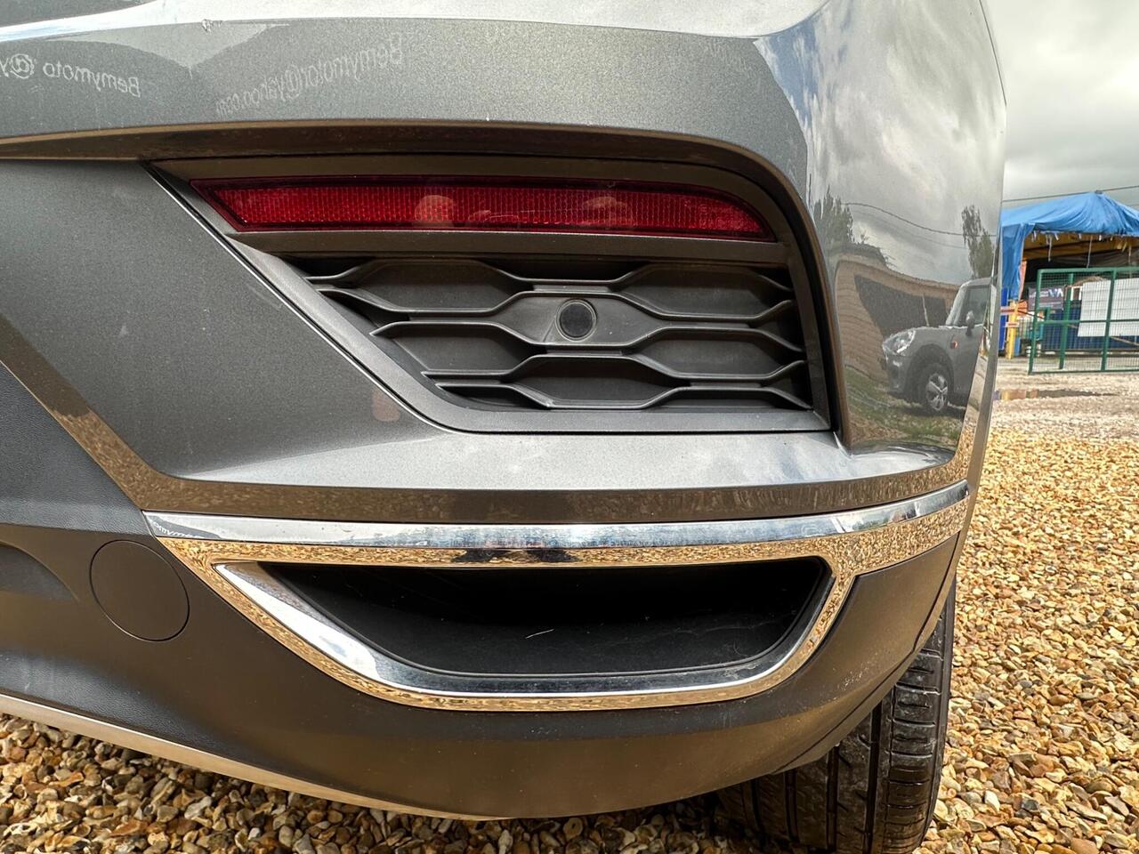 Volkswagen T-Roc — photo 41
