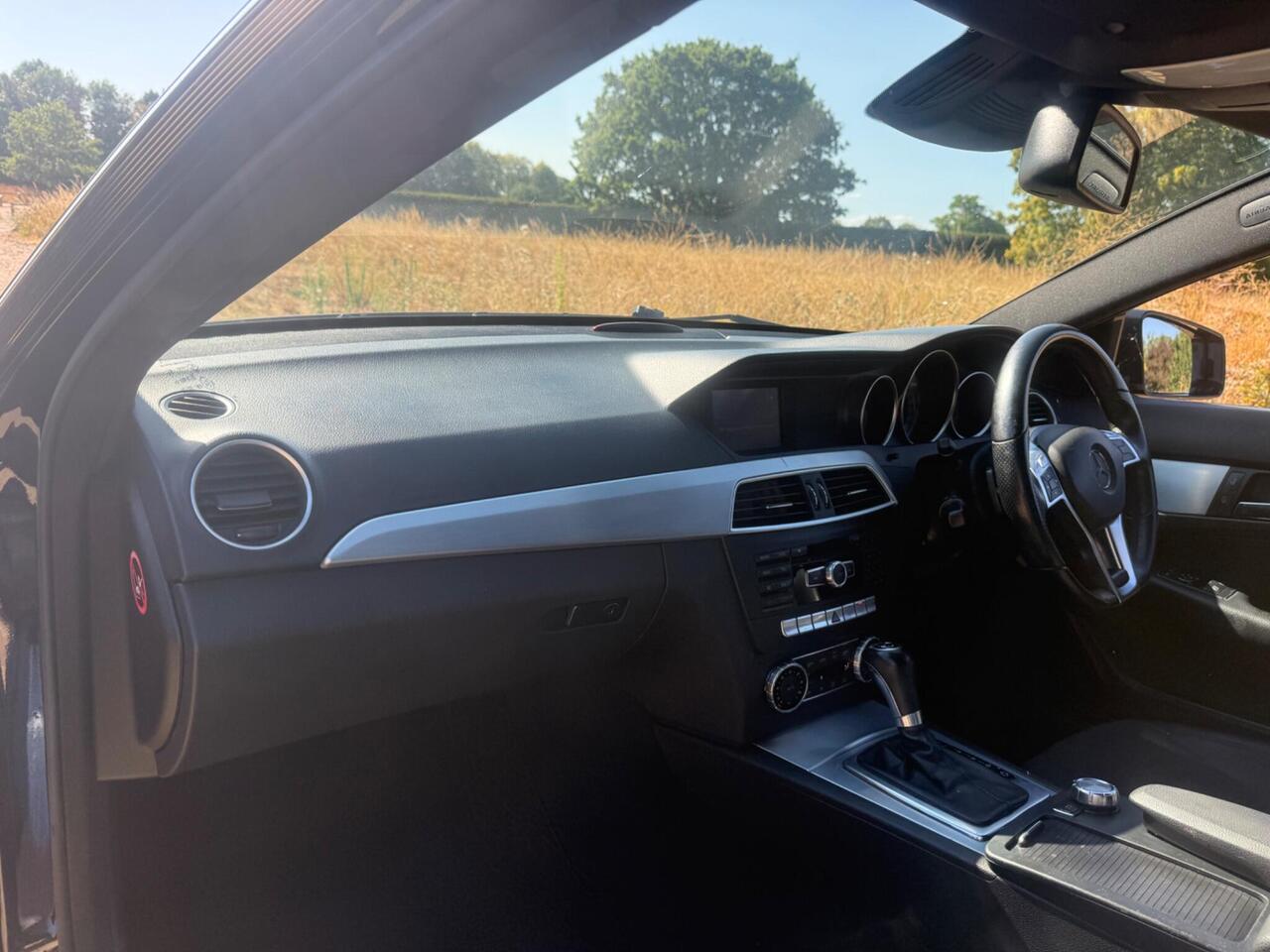 2011 Mercedes-Benz C Class 2.1 C220 CDI BlueEfficiency AMG Sport G-Tronic+ Euro 5 (s/s) 2dr, photo 12