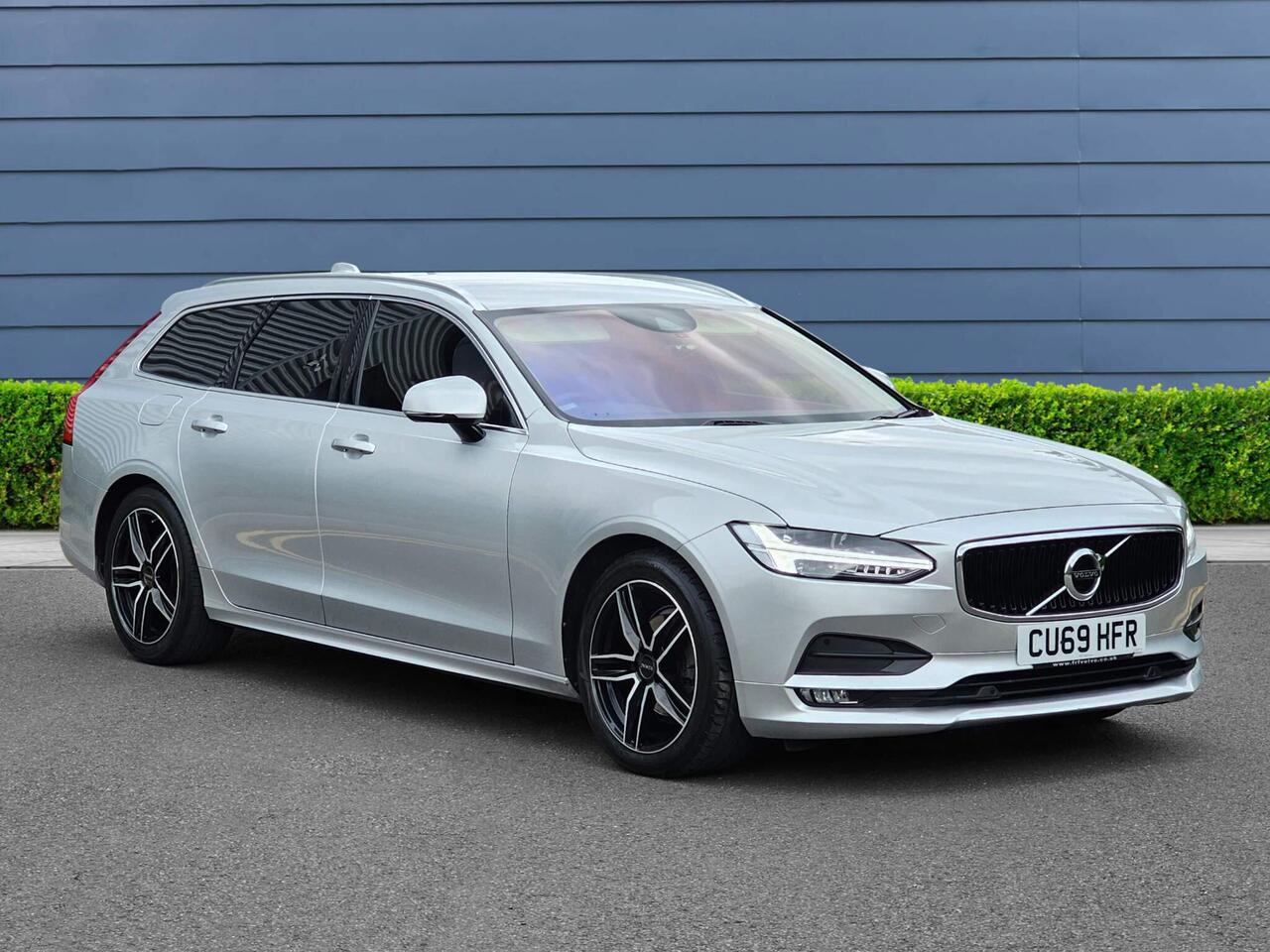 Volvo V90 — photo 2