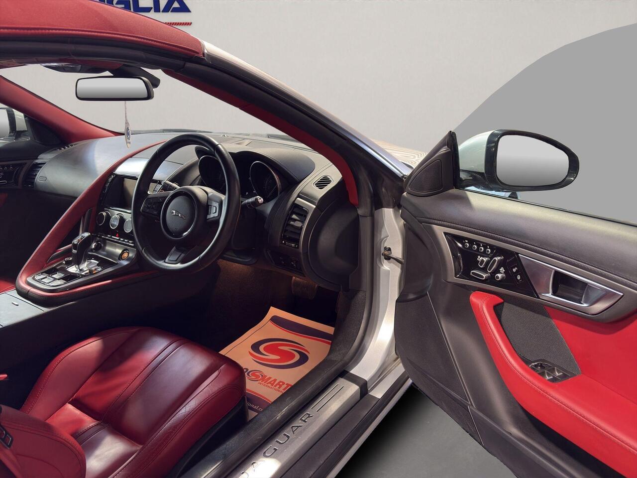 Jaguar F-Type — photo 35