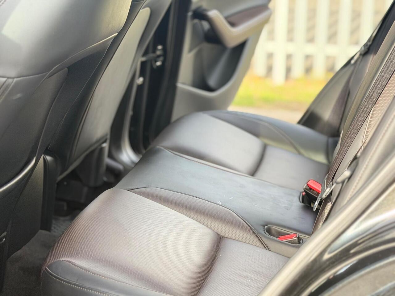 Mazda CX-30 — photo 21