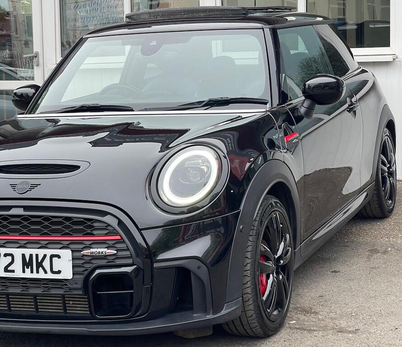 MINI Hatch — photo 36