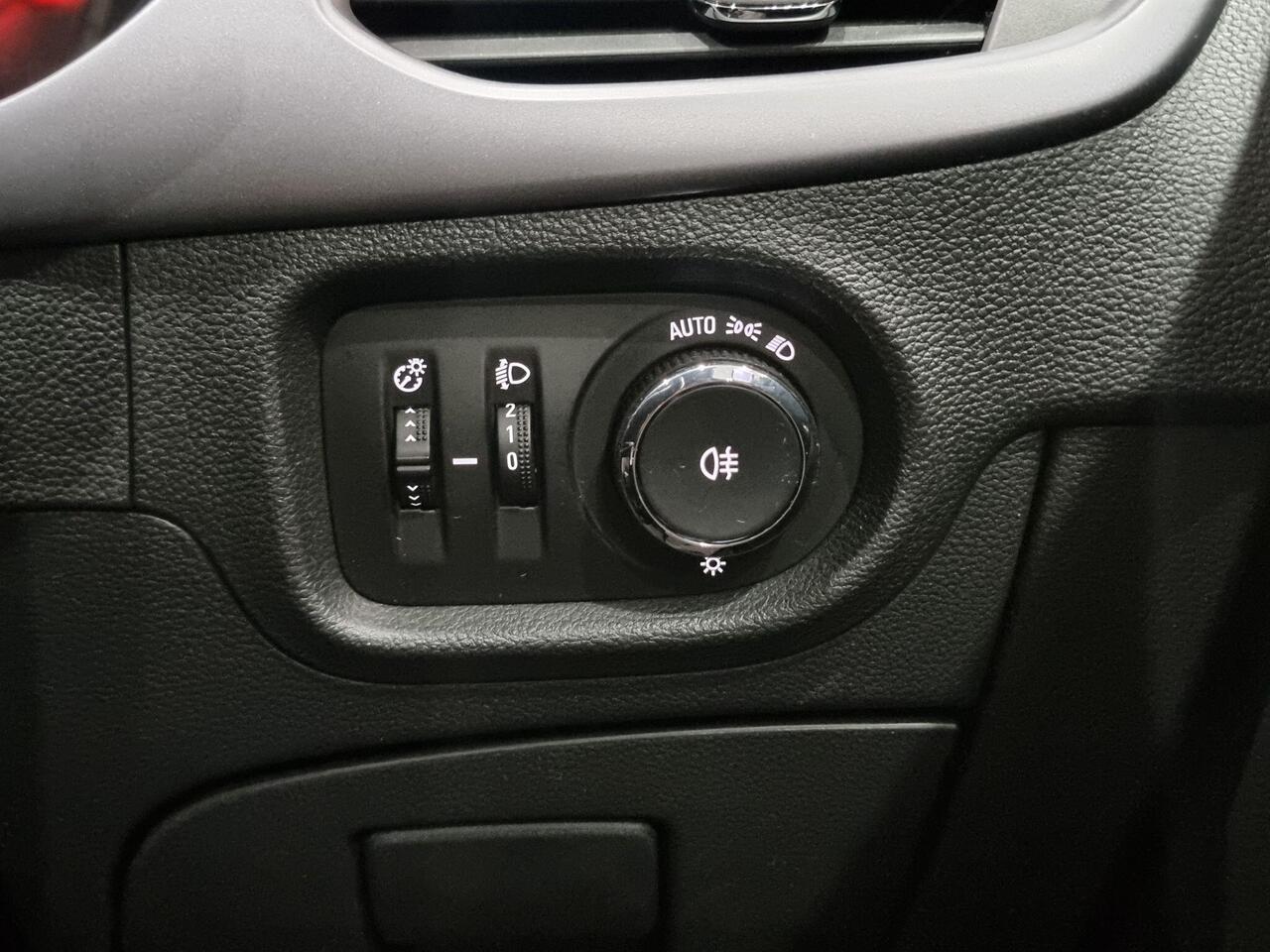 Vauxhall Astra — photo 19