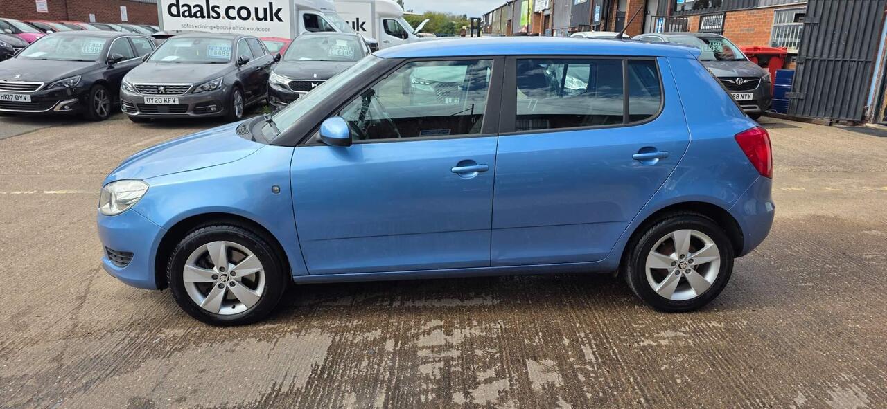 Skoda Fabia — photo 6