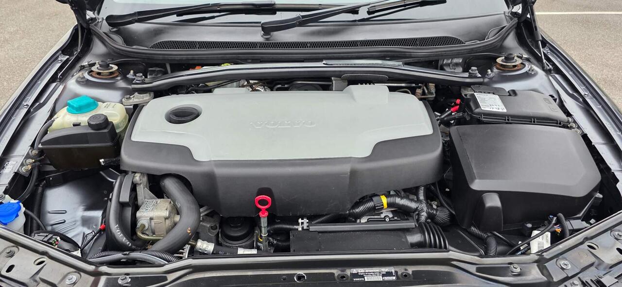 Volvo V70 — photo 98