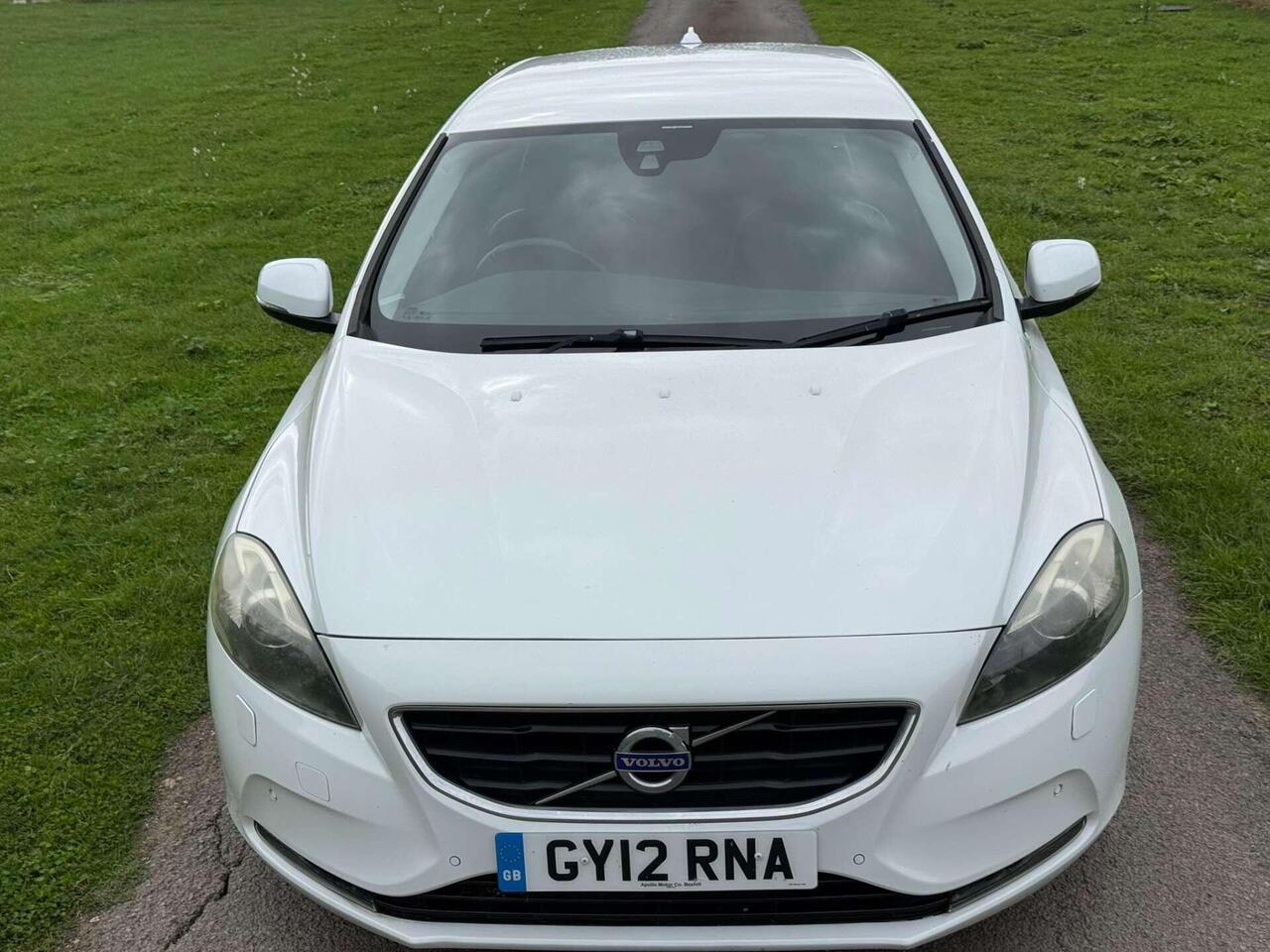 Volvo V40 — photo 5
