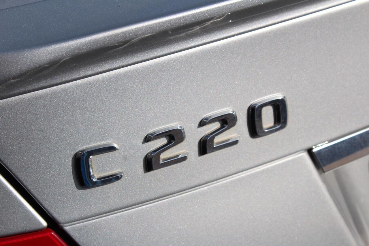 Mercedes-Benz C Class — photo 39
