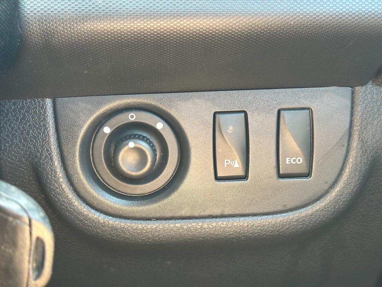 Dacia Sandero — photo 26