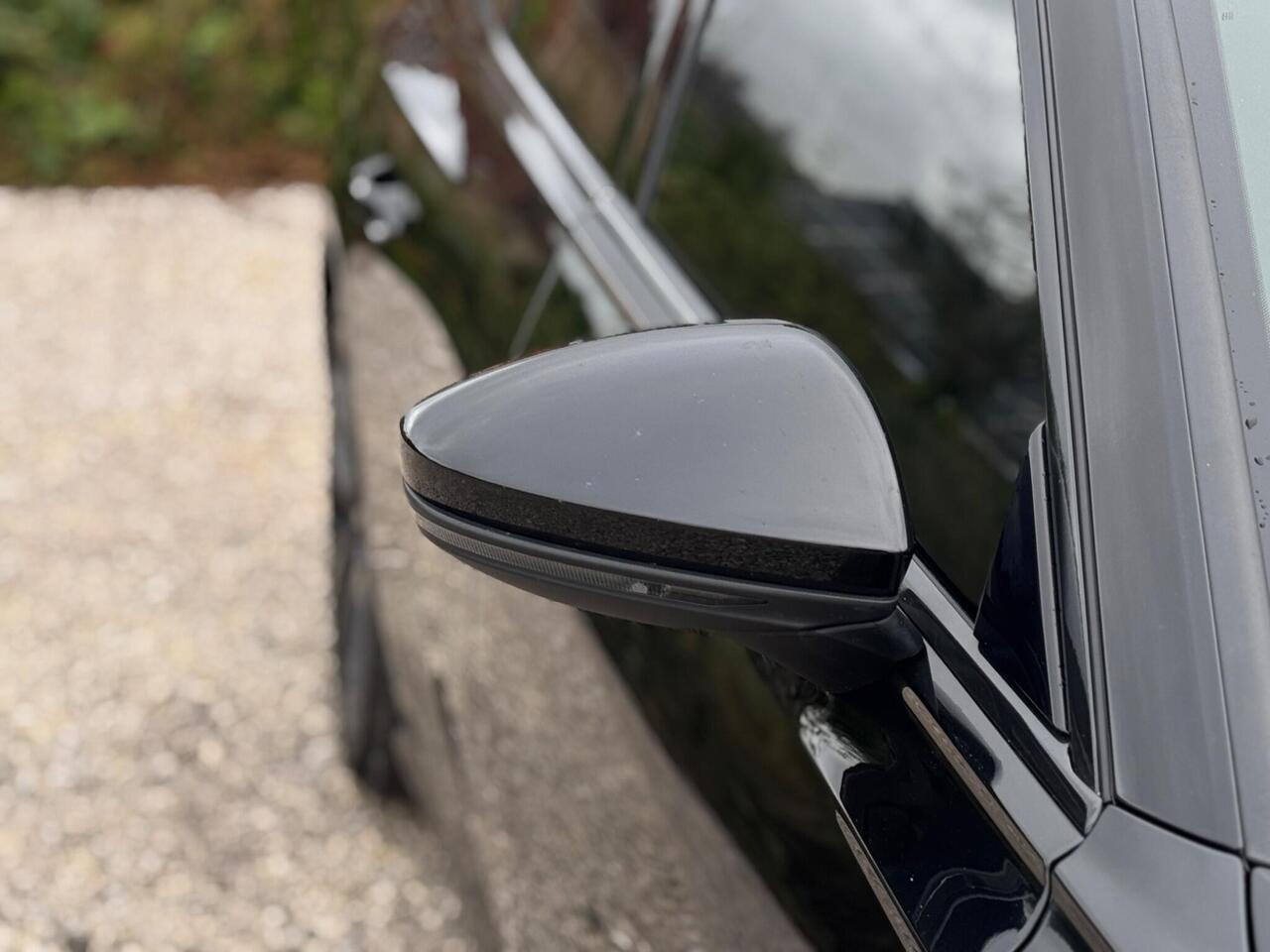 Audi A6 Saloon — photo 77
