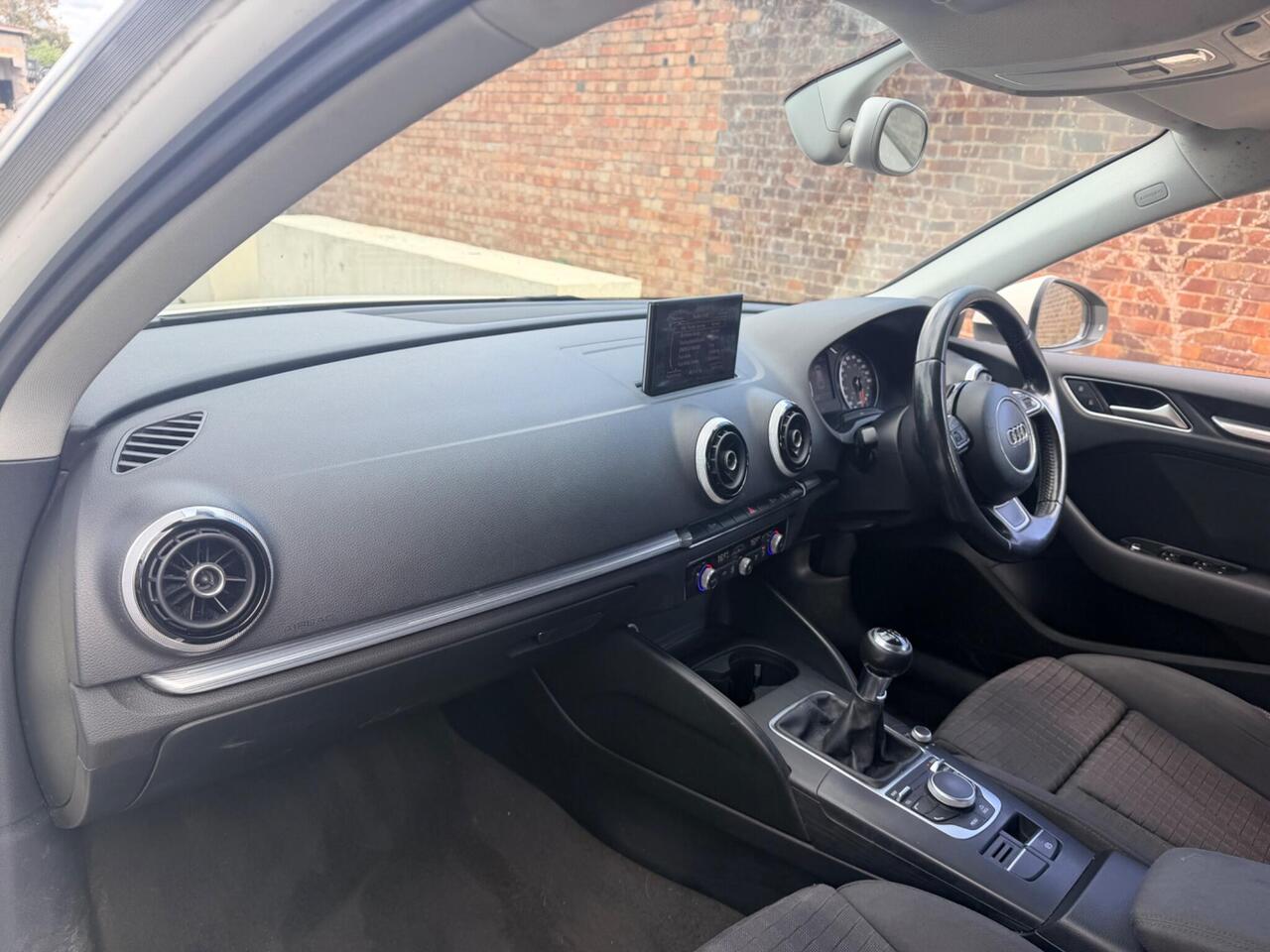 2013 Audi A3 1.6 TDI Sport Sportback Euro 5 (s/s) 5dr, photo 12