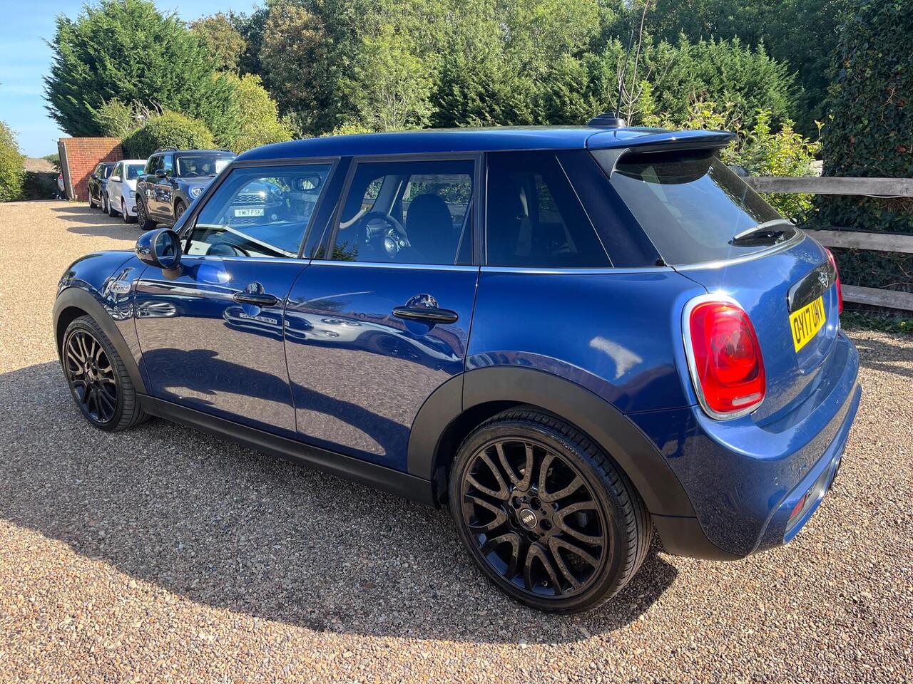 MINI Hatch — photo 5