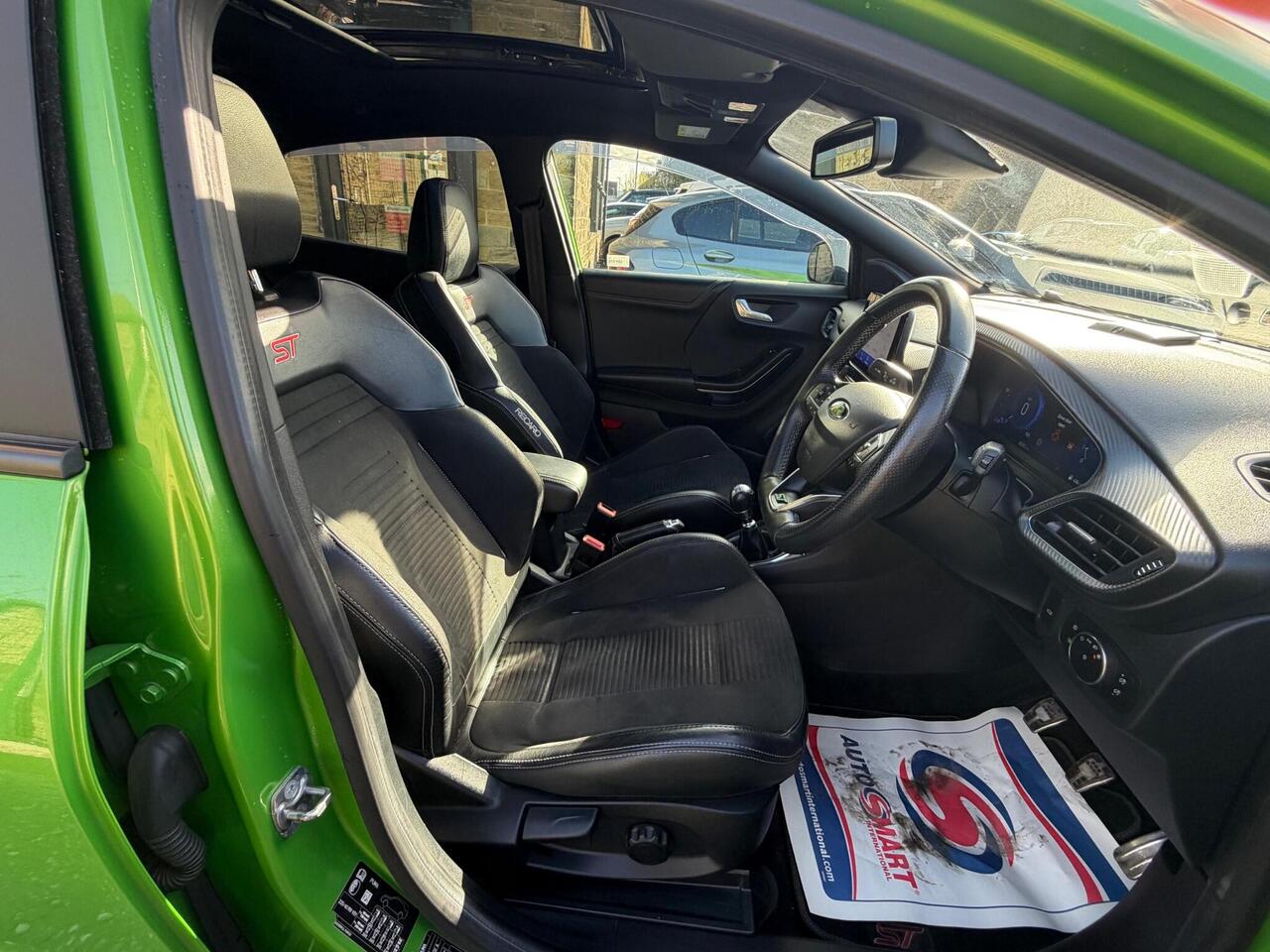 Ford Puma — photo 9
