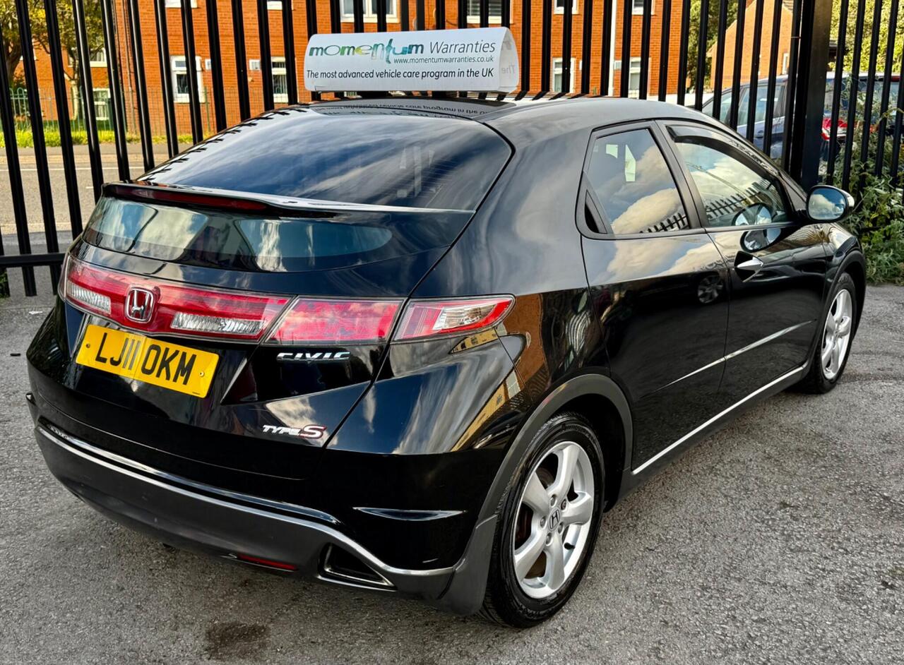 Honda Civic — photo 31