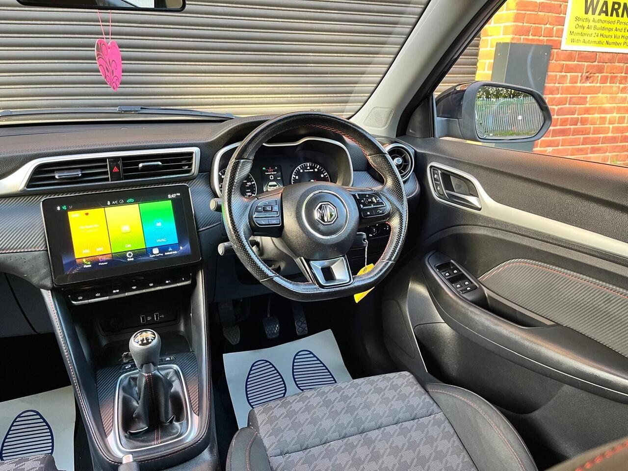 MG MG ZS — photo 28