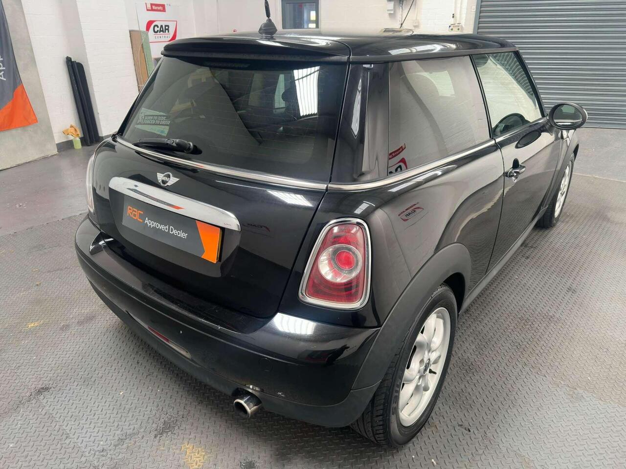 MINI Hatch — photo 5