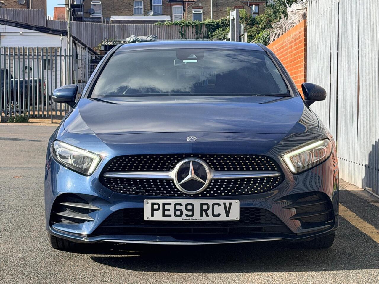 2019 Mercedes-Benz A Class 2.0 A200d AMG Line 8G-DCT Euro 6 (s/s) 5dr, photo 4